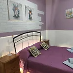 Gi-rosa Nocleg ze śniadaniem 3*