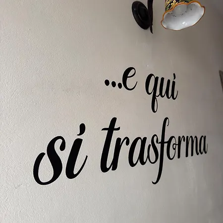 Oda ve Kahvaltı Gi-rosa Caltagirone