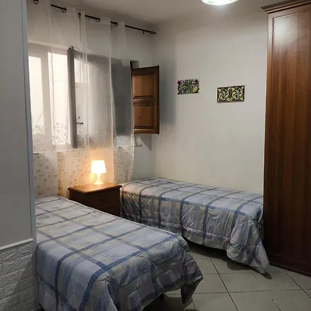 Oda ve Kahvaltı Gi-rosa